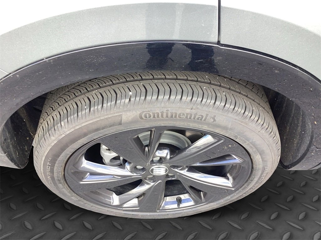 Used 2025 Buick Envision Sport Touring image 24