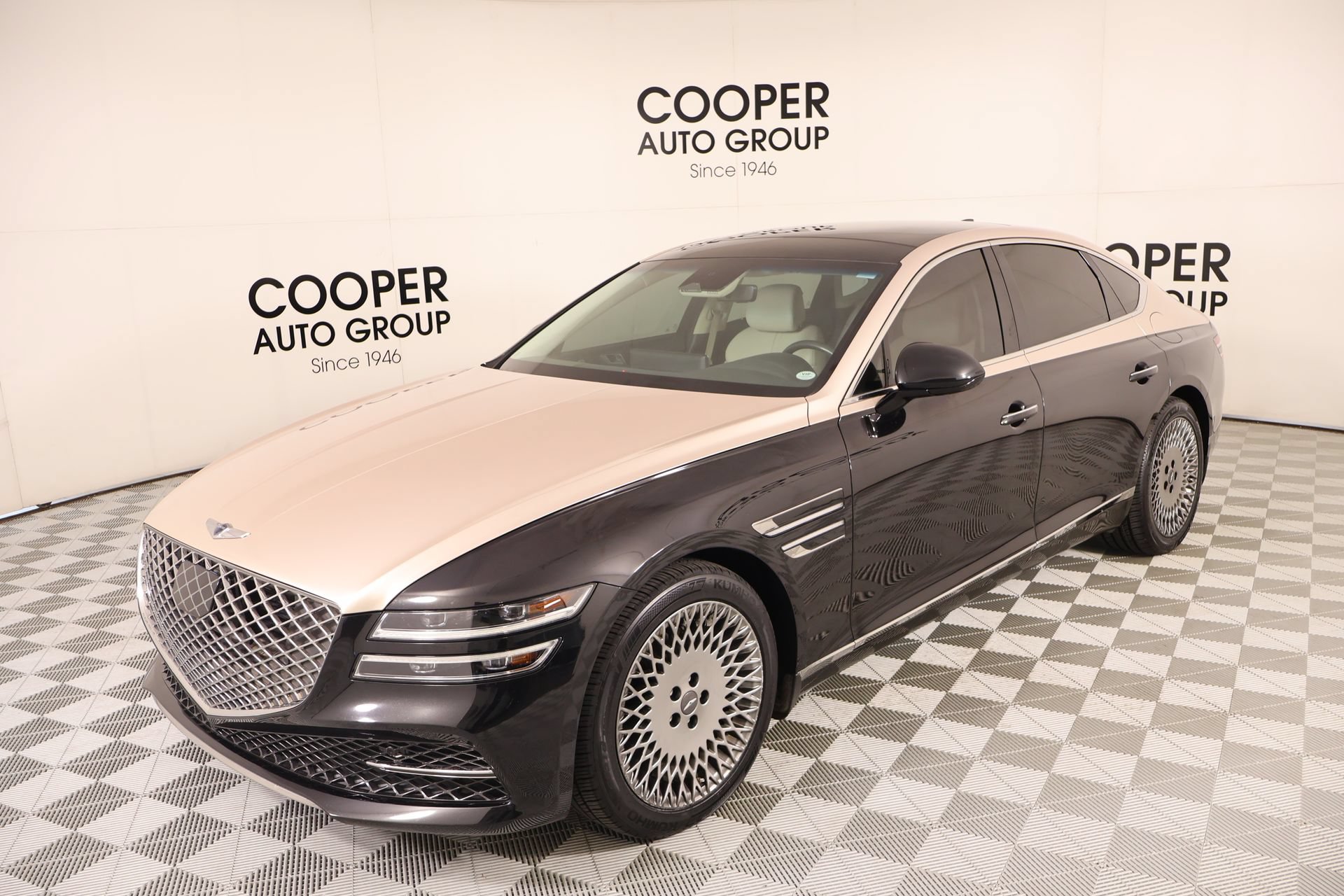 Used 2022 Genesis G80 2.5T w/ Advanced Package RWD image 11