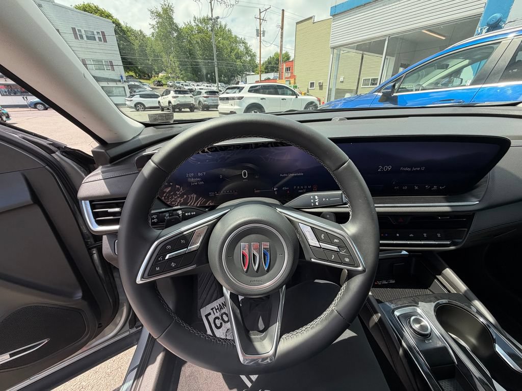 Used 2025 Buick Envision Preferred AWD/4WD image 16