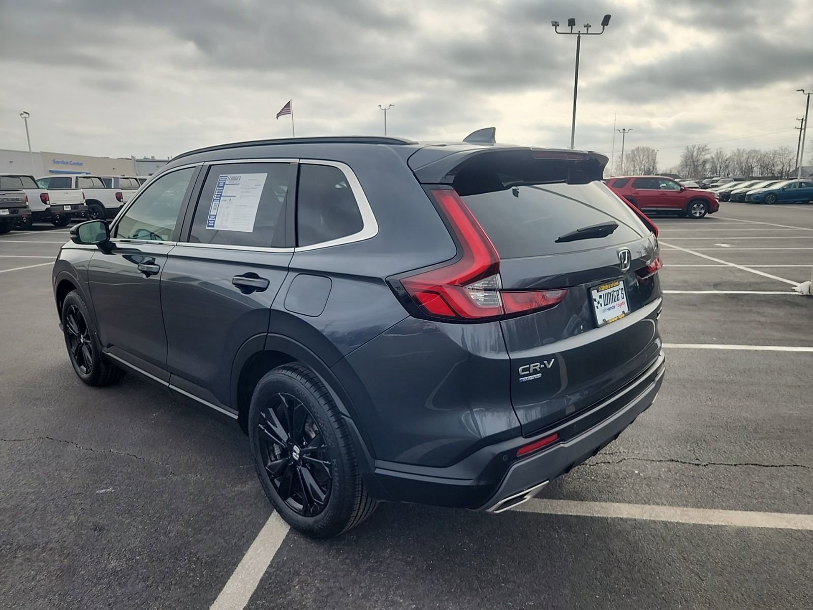 Used 2023 Honda CR-V Sport Touring image 4