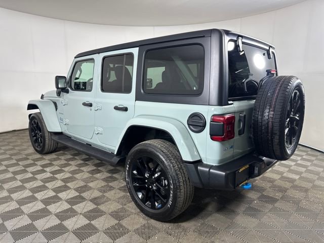 Used 2023 Jeep Wrangler Unlimited Sahara w/ Cold Weather Group image 5
