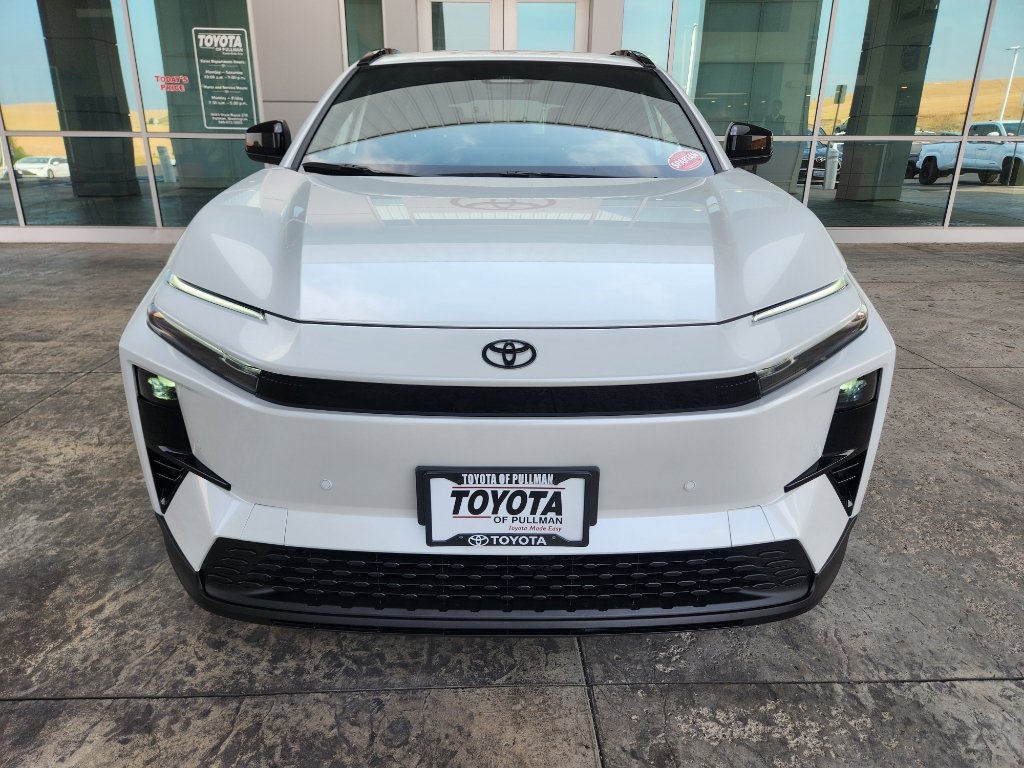New 2026 Toyota C-HR AWD/4WD image 5