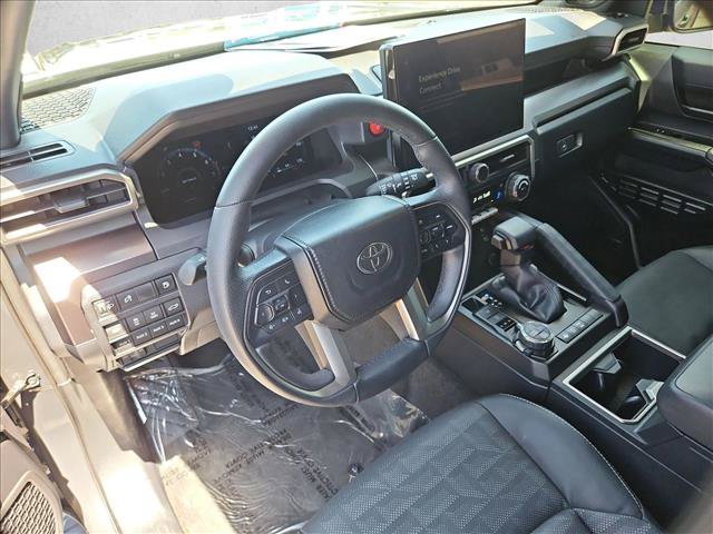 Certified 2026 Toyota 4Runner TRD Off-Road Premium w/ Tow Technology Package AWD/4WD image 13