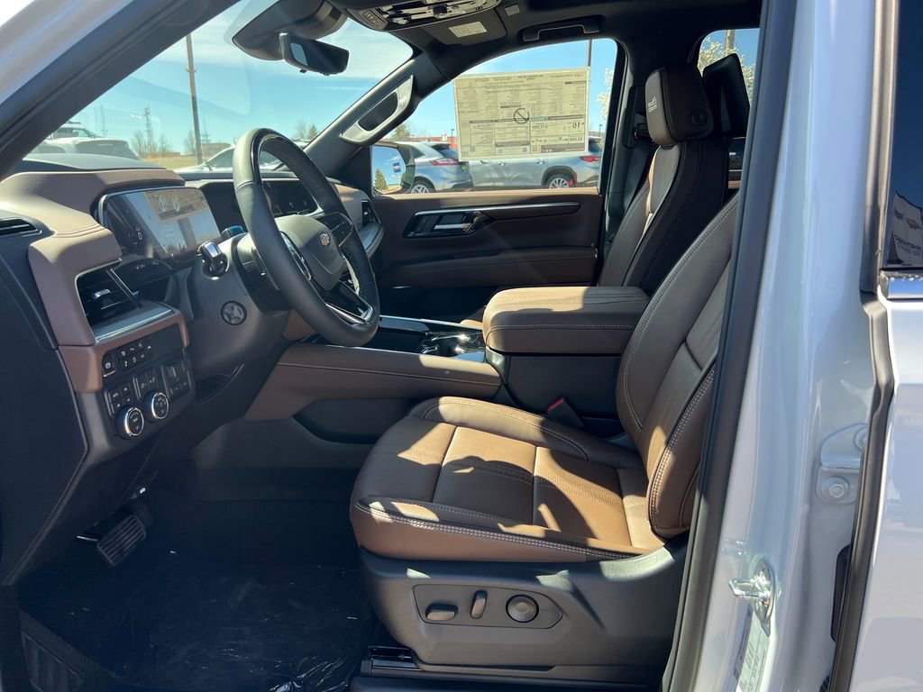 New 2026 Chevrolet Suburban High Country image 9