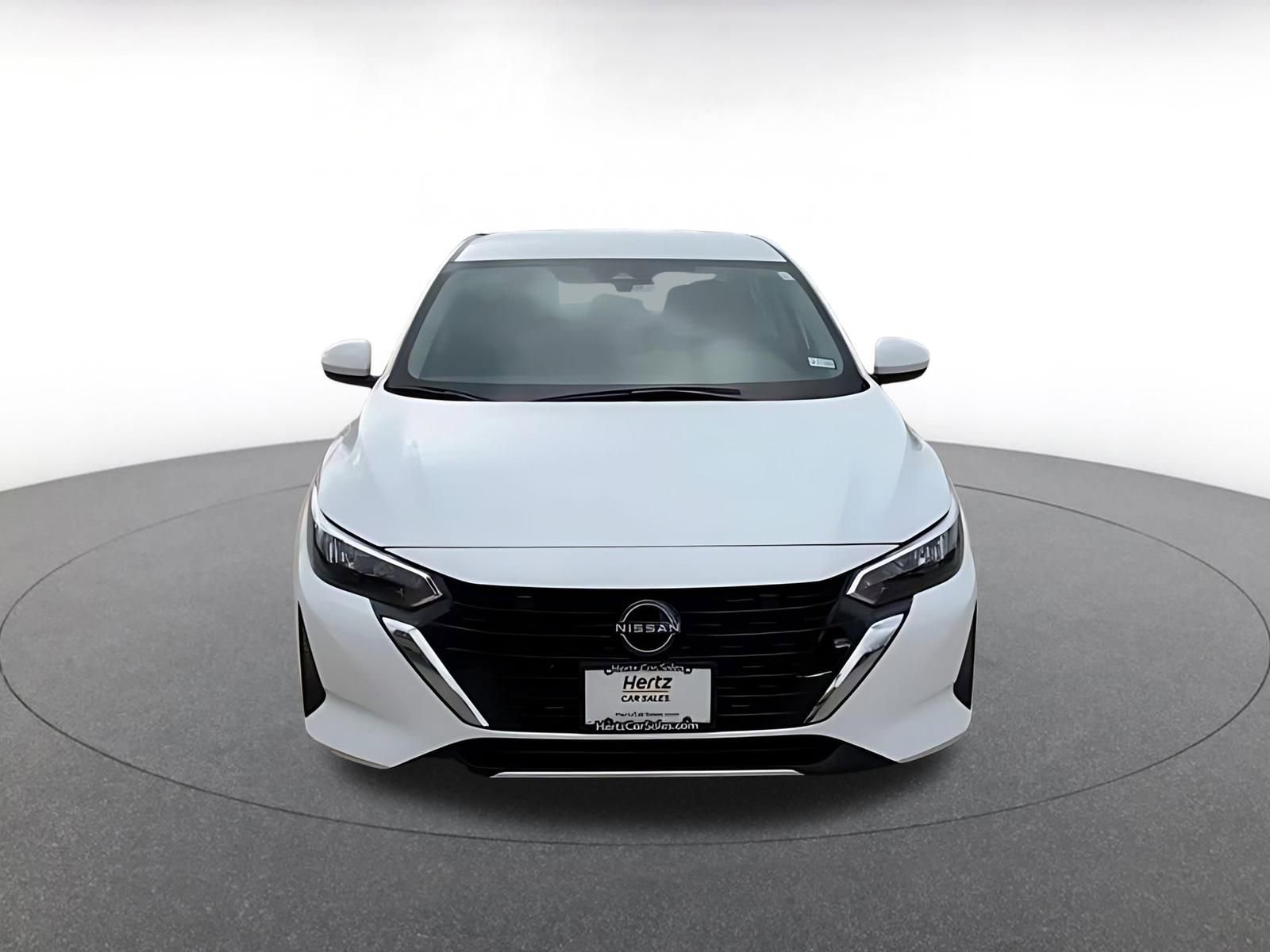 Used 2025 Nissan Sentra SV image 4