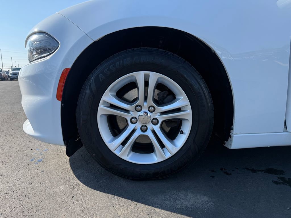 Used 2020 Dodge Charger SXT image 10
