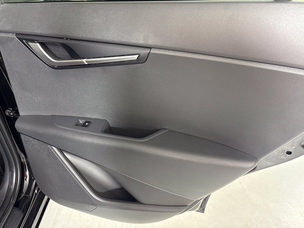 New 2026 Kia Niro LX FWD image 18