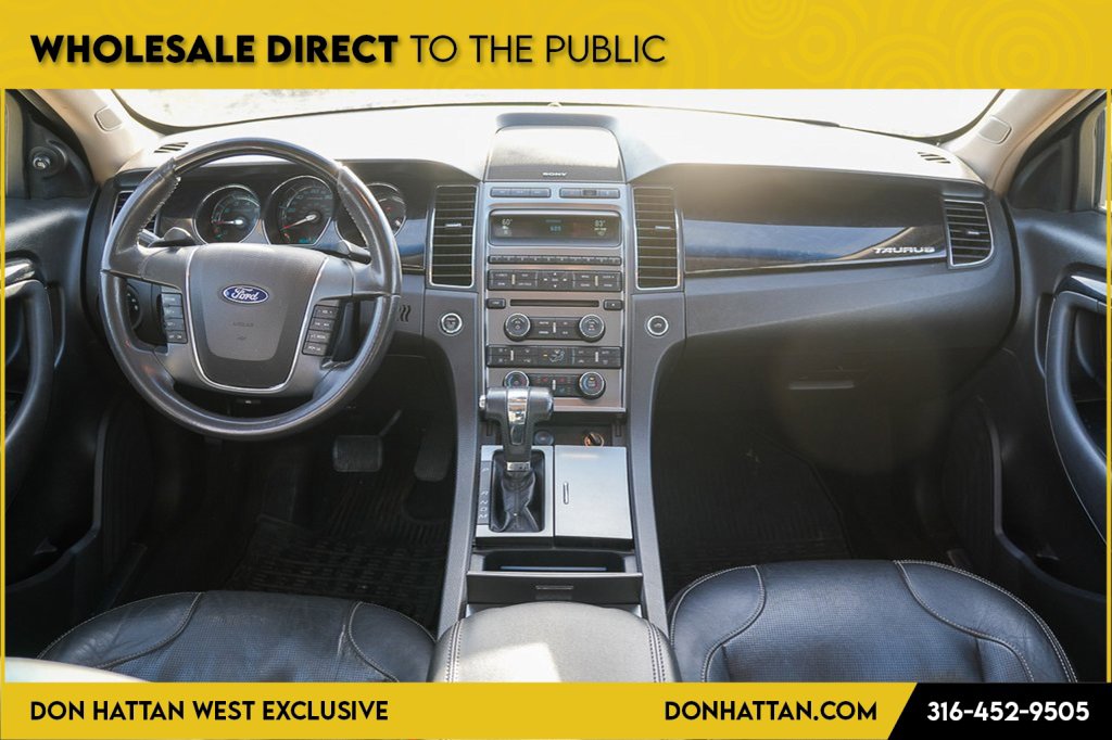 Used 2010 Ford Taurus Limited image 3