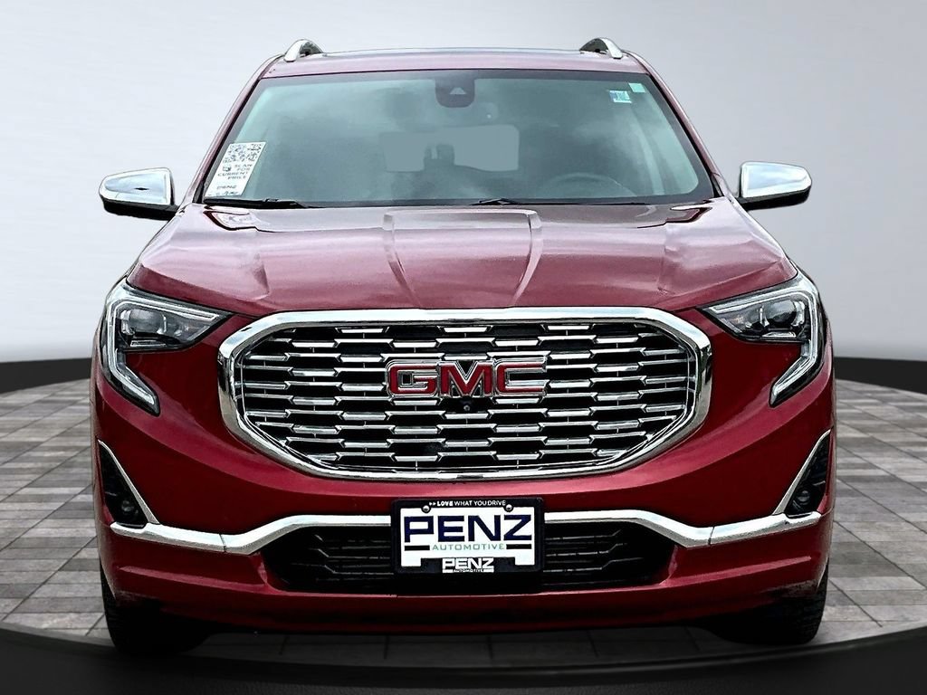 Used 2019 GMC Terrain Denali w/ Advanced Safety Package AWD/4WD image 2