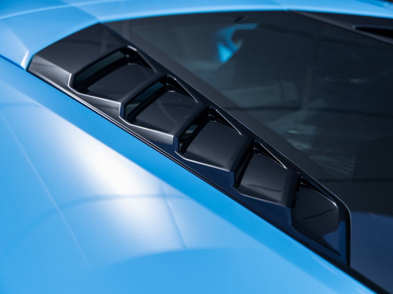 Used 2023 Lamborghini Huracan EVO image 14