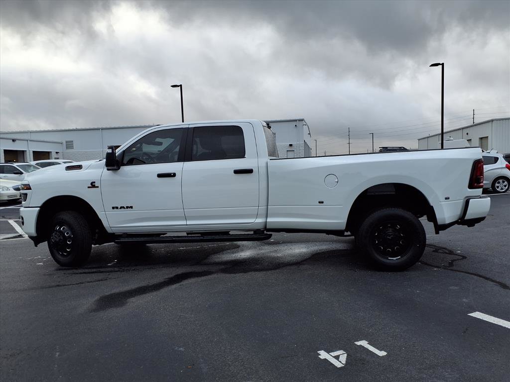 Used 2025 RAM 3500 Big Horn image 35