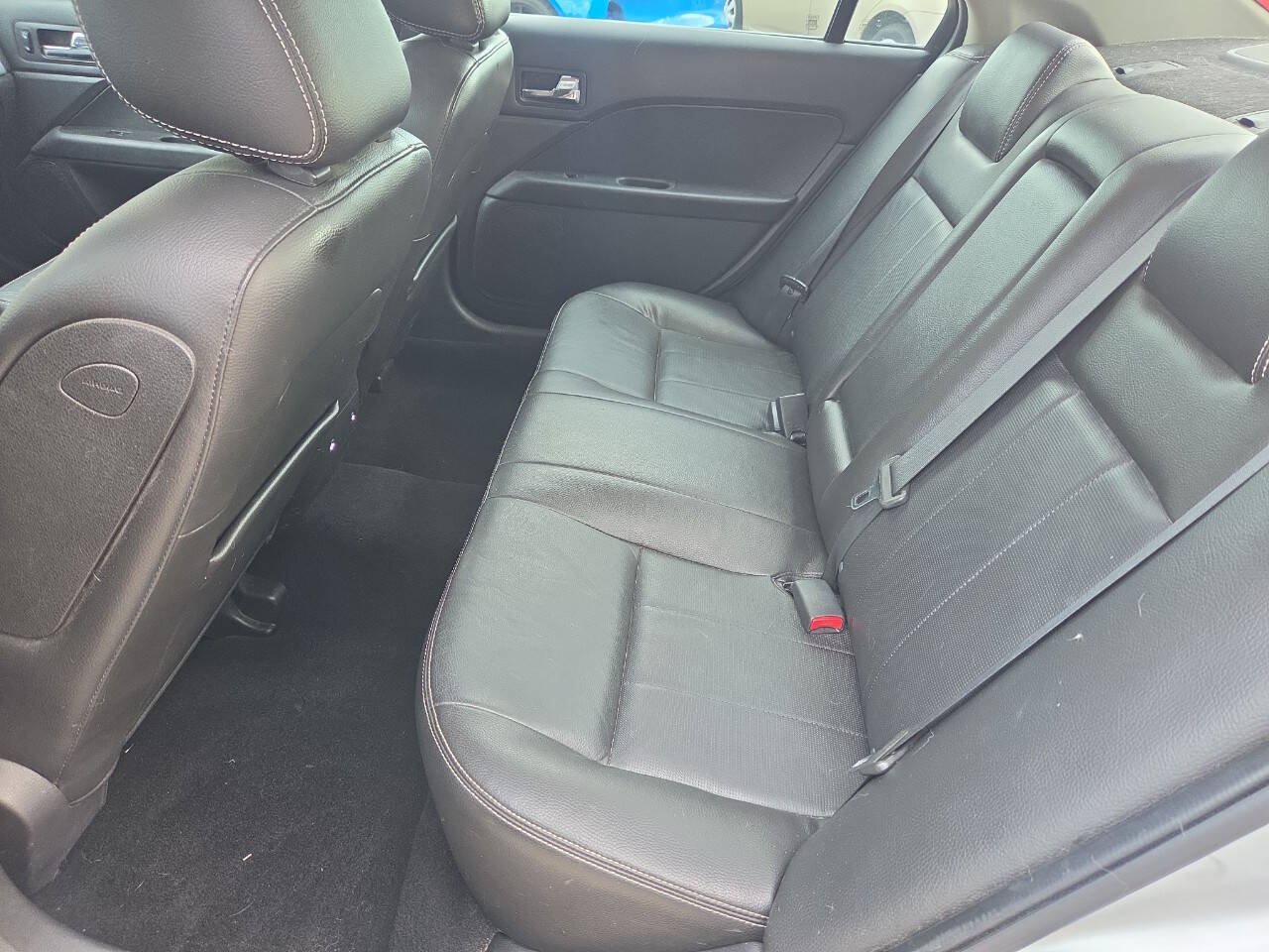 Used 2009 Mercury Milan Premier AWD/4WD image 19