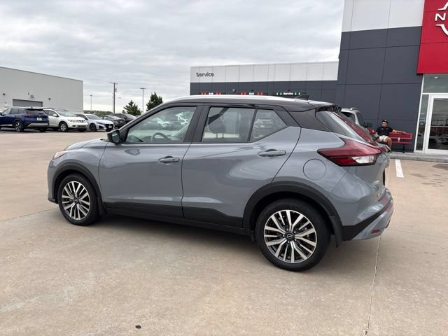 Used 2024 Nissan Kicks SV FWD image 4