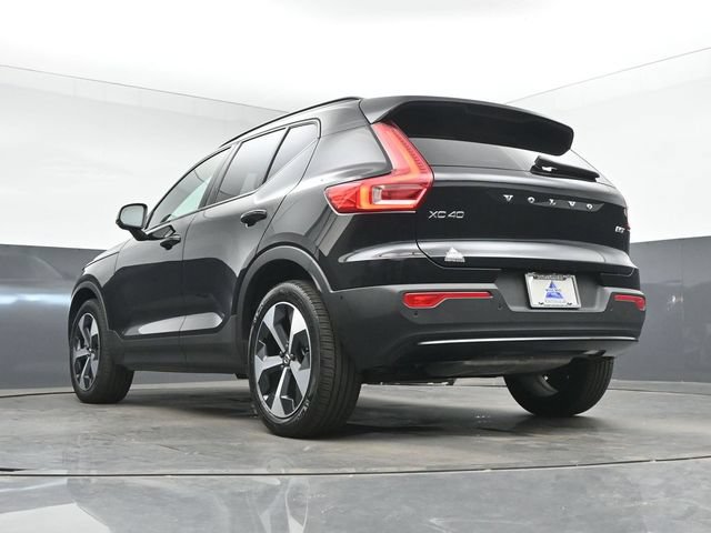 Used 2025 Volvo XC40 B5 Plus AWD/4WD image 43