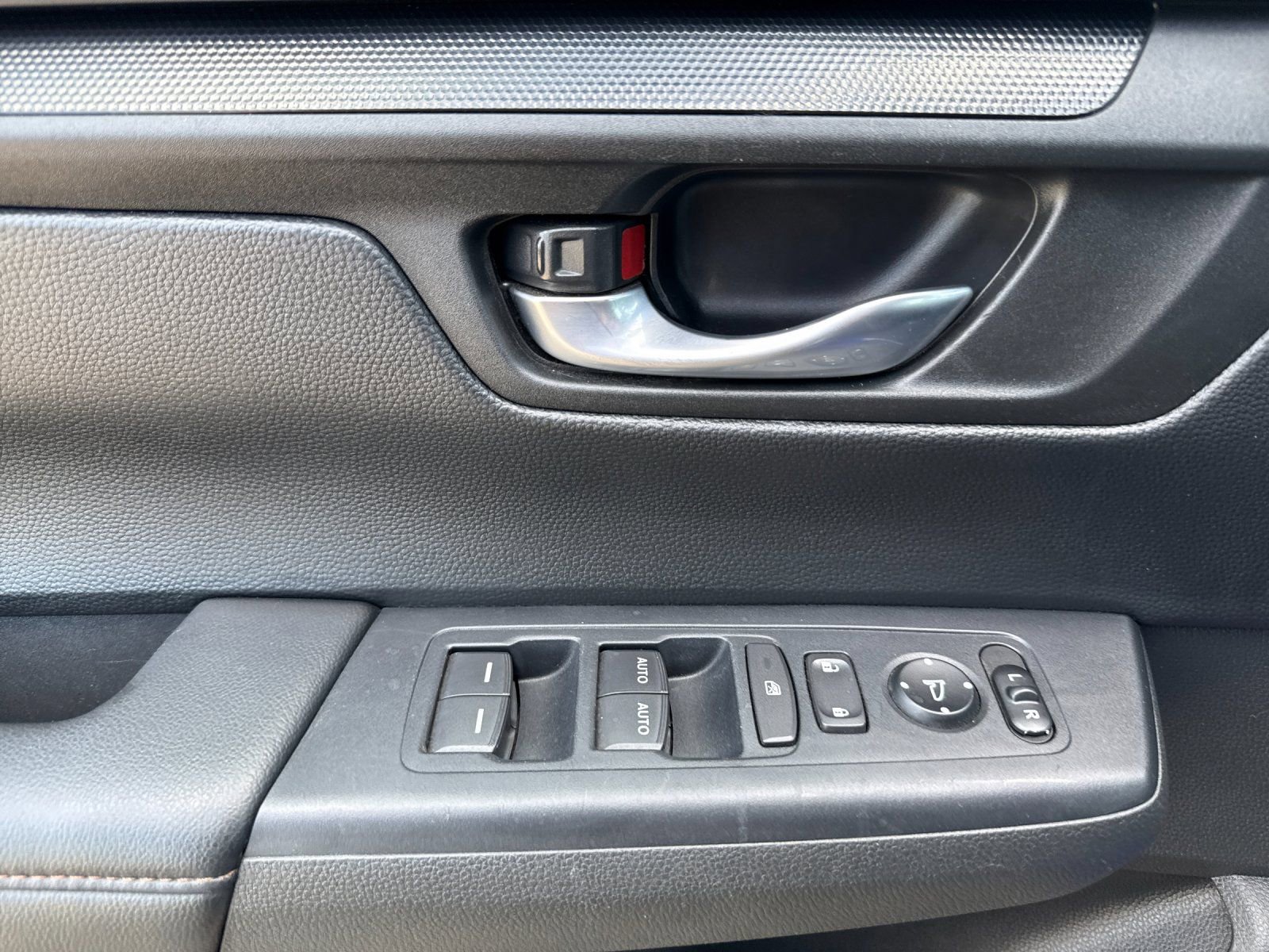 Used 2023 Honda CR-V Sport image 10