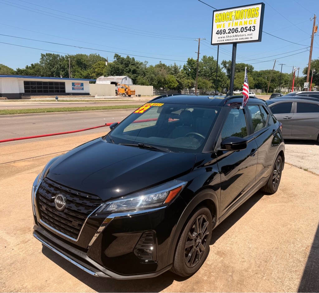 Used 2022 Nissan Kicks SR w/ Premium Package