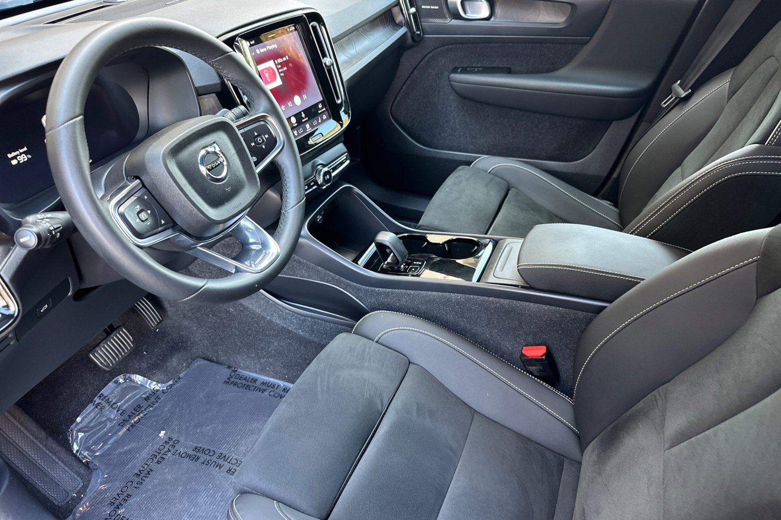 Certified 2023 Volvo C40 P8 Recharge Ultimate AWD/4WD image 10