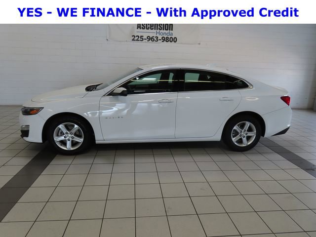 Used 2024 Chevrolet Malibu LT FWD image 3