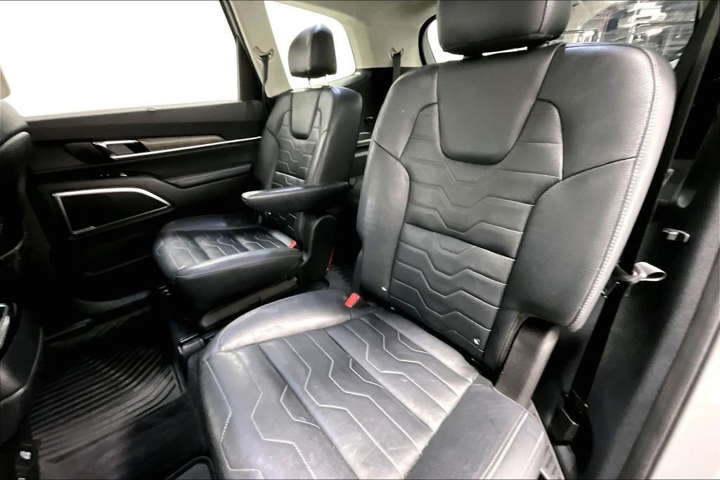 Used 2022 Kia Telluride SX w/ SX Prestige Package image 34