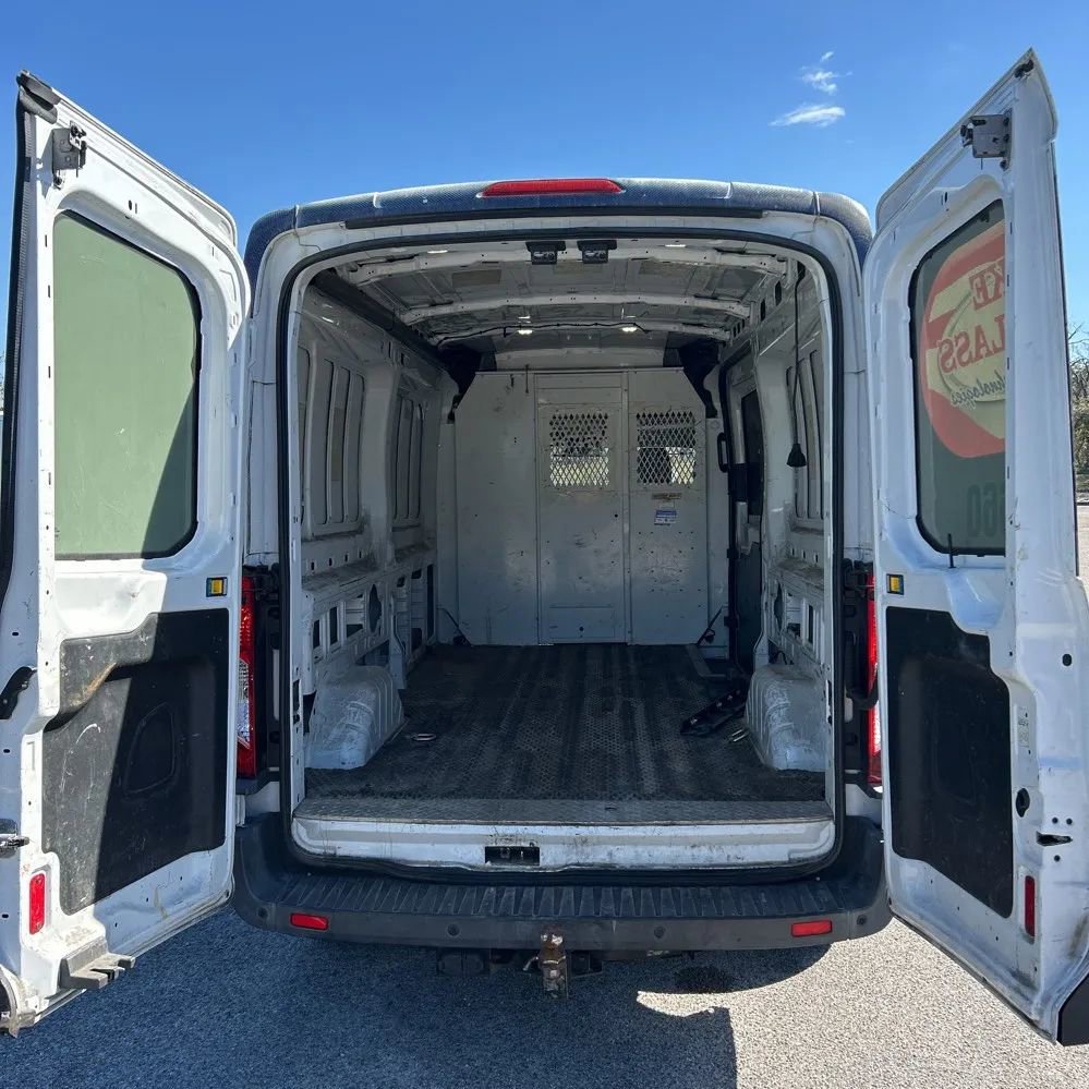 Used 2016 Ford Transit 250 148 Medium Roof image 4