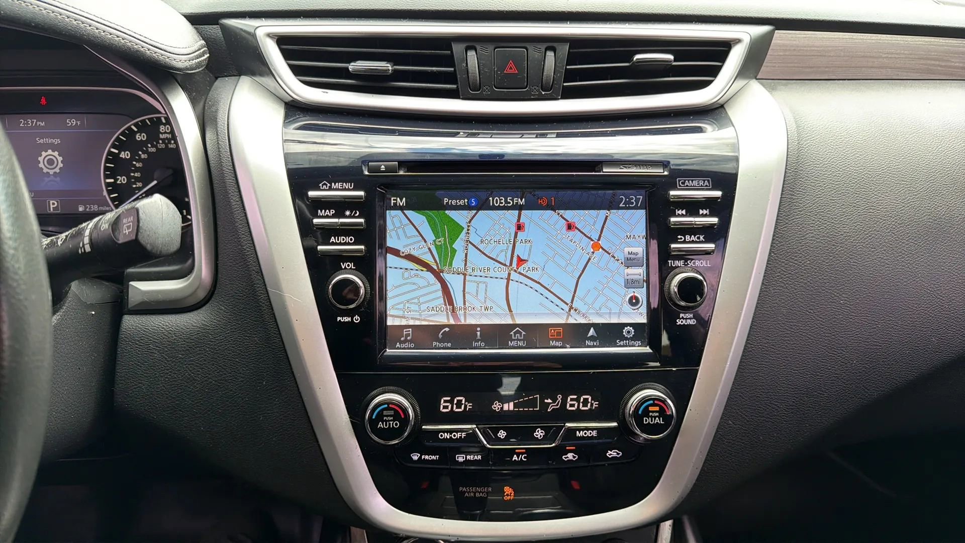 Used 2016 Nissan Murano SV AWD/4WD image 18