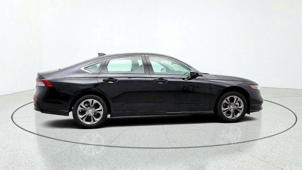 Used 2025 Honda Accord EX-L image 4