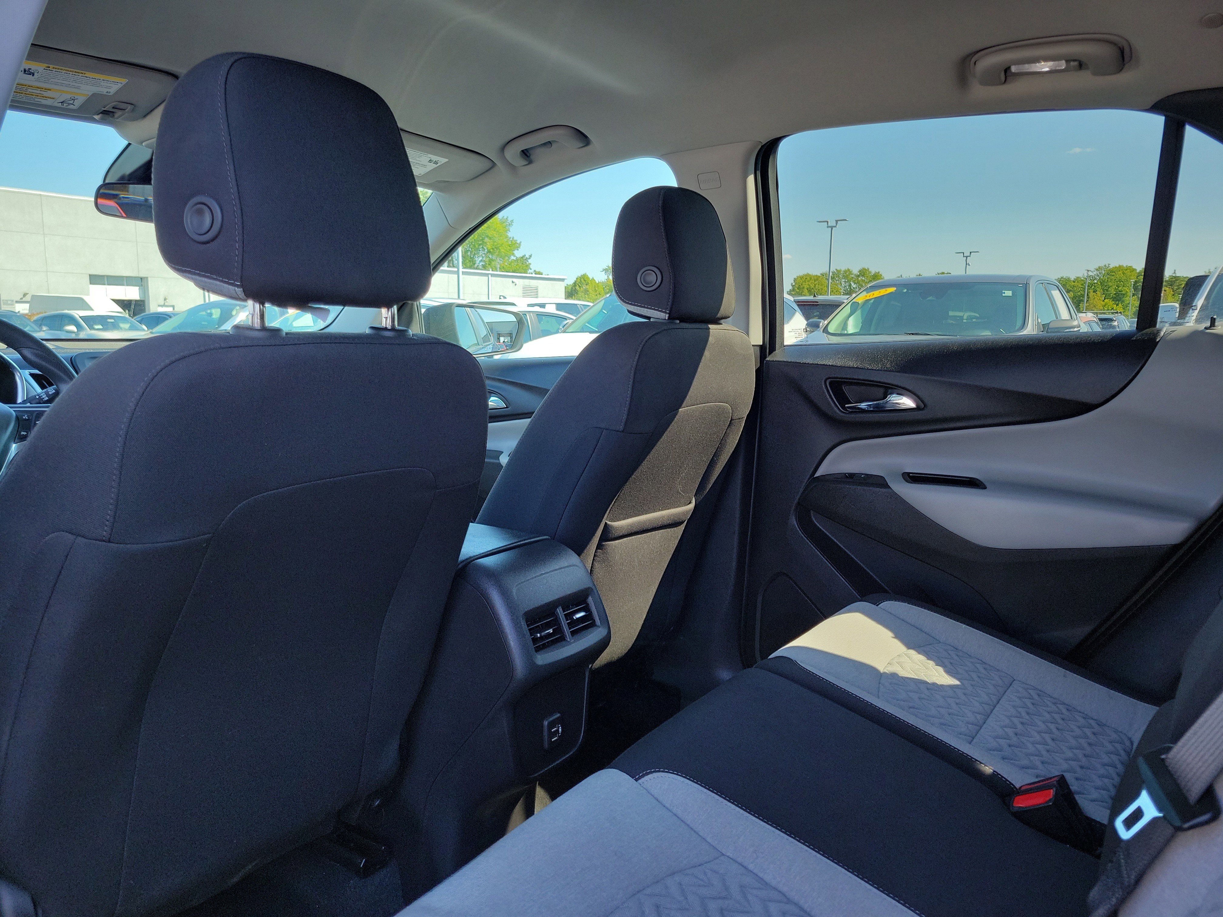 Used 2022 Chevrolet Equinox LS w/ LS Convenience Package image 14