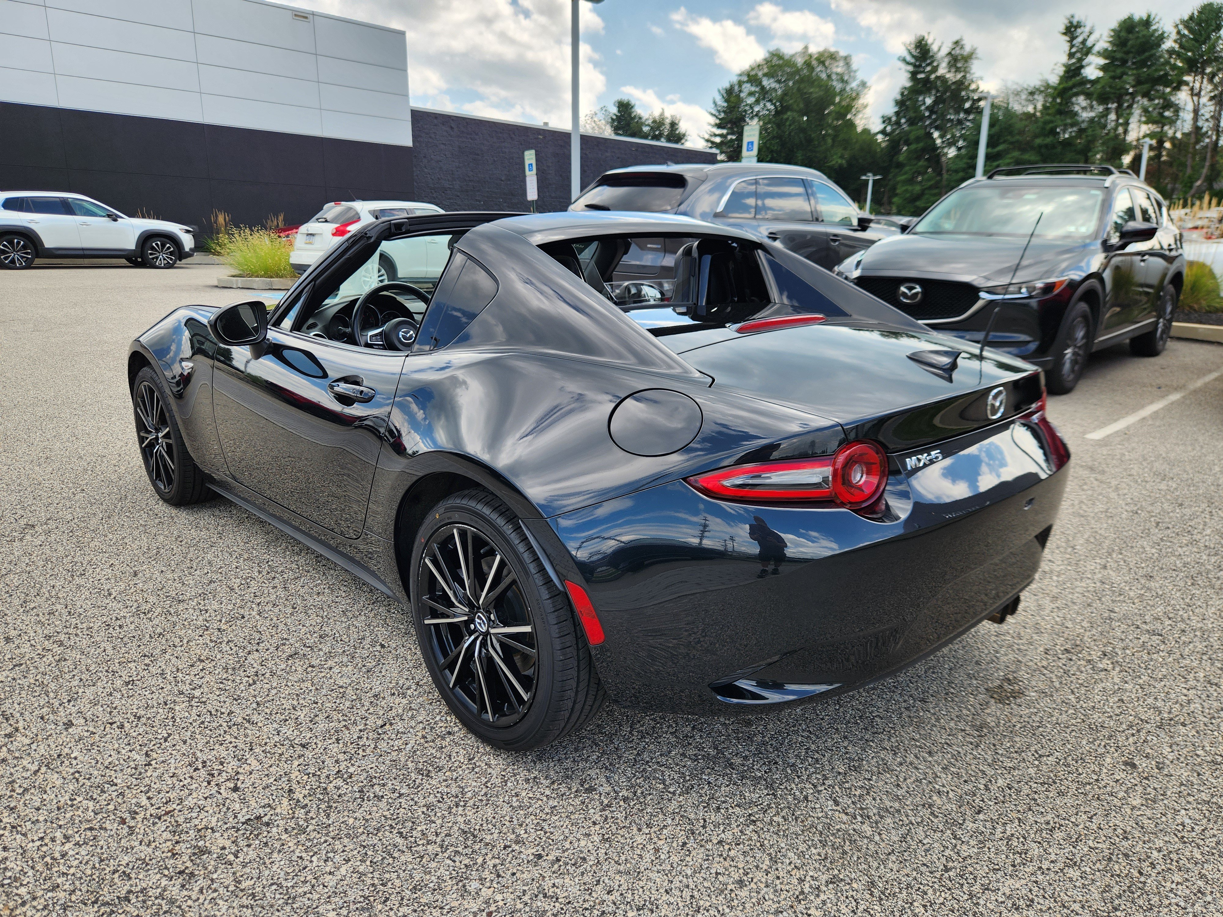 Certified 2025 MAZDA MX-5 Miata RF Grand Touring RWD image 9