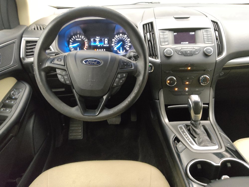 Used 2017 Ford Edge SE FWD image 22
