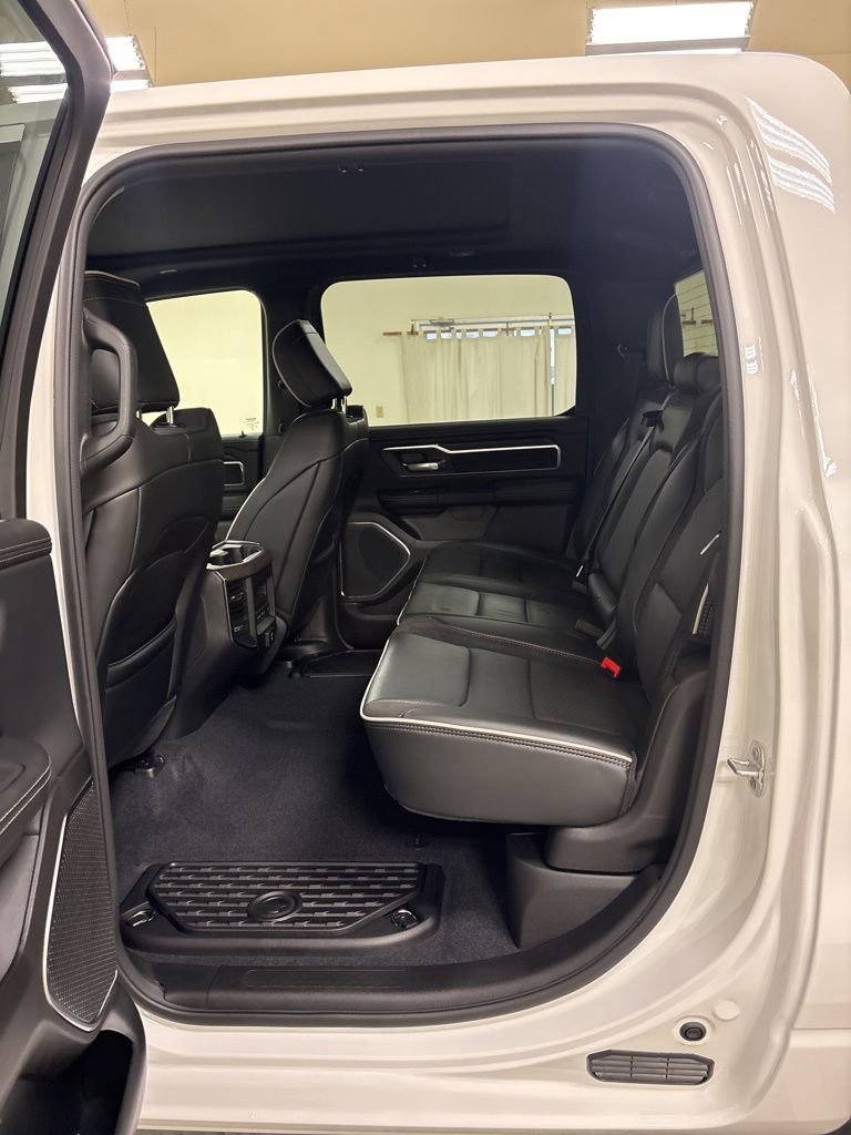 New 2026 RAM 1500 Laramie AWD/4WD image 24