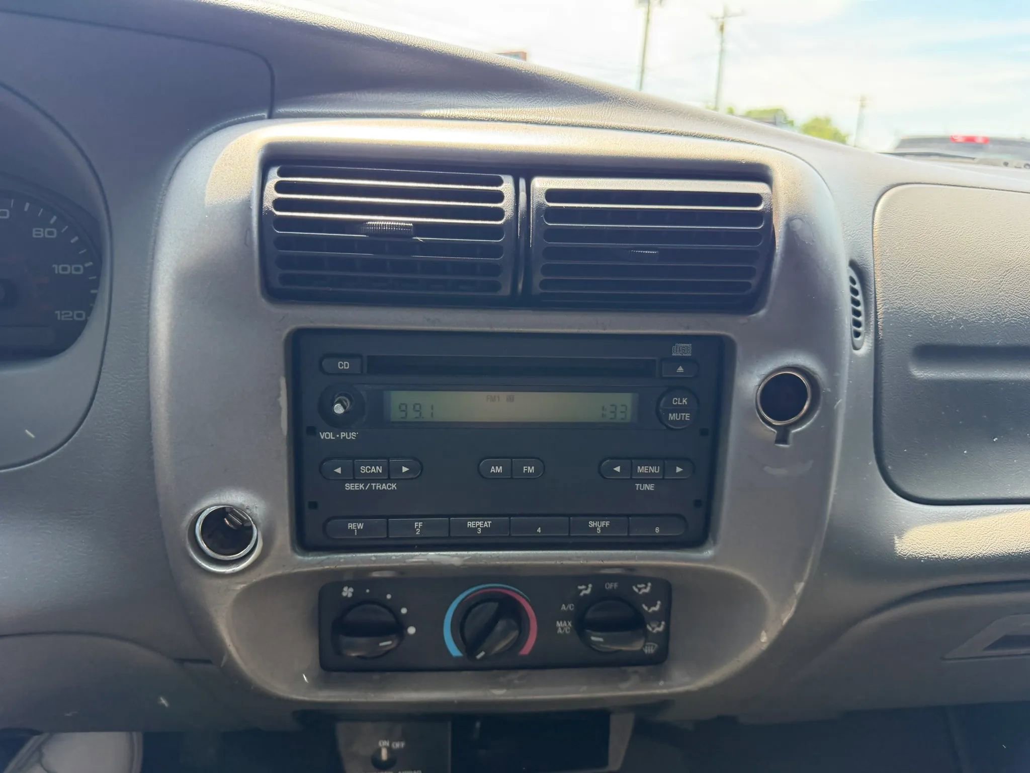 Used 2004 Ford Ranger XLT RWD image 15