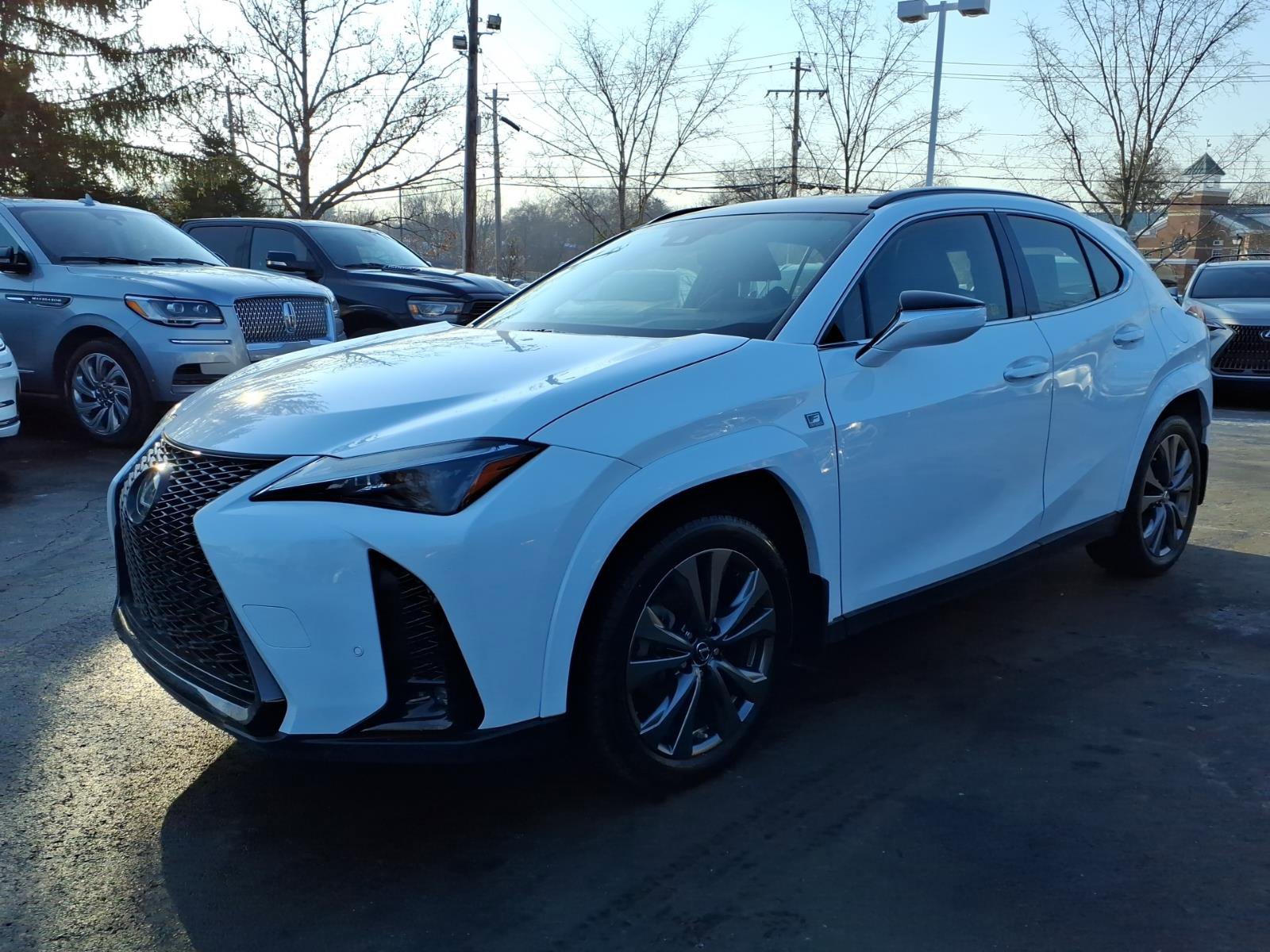 Used 2023 Lexus UX 250h F Sport image 3