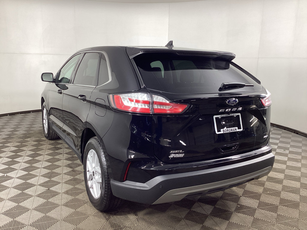 Used 2023 Ford Edge SEL w/ Convenience Package image 4