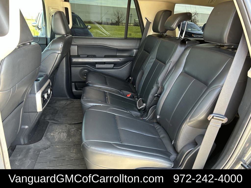 Used 2022 Ford Expedition XLT image 30