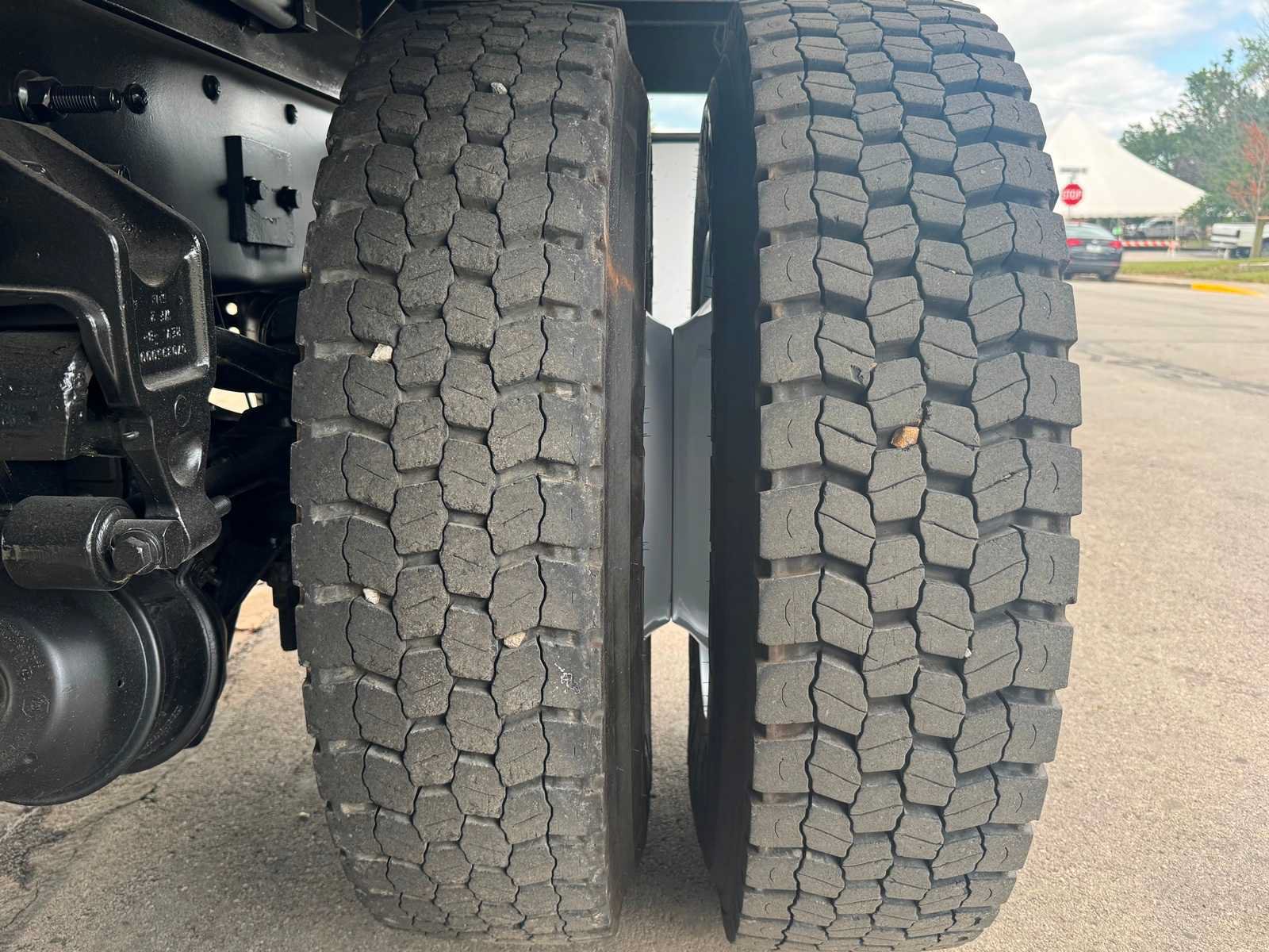 Used 2016 Ford F750 2WD Regular Cab Super Duty image 15