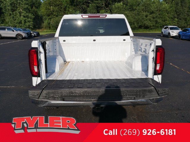 Used 2025 GMC Sierra 1500 SLT AWD/4WD image 19