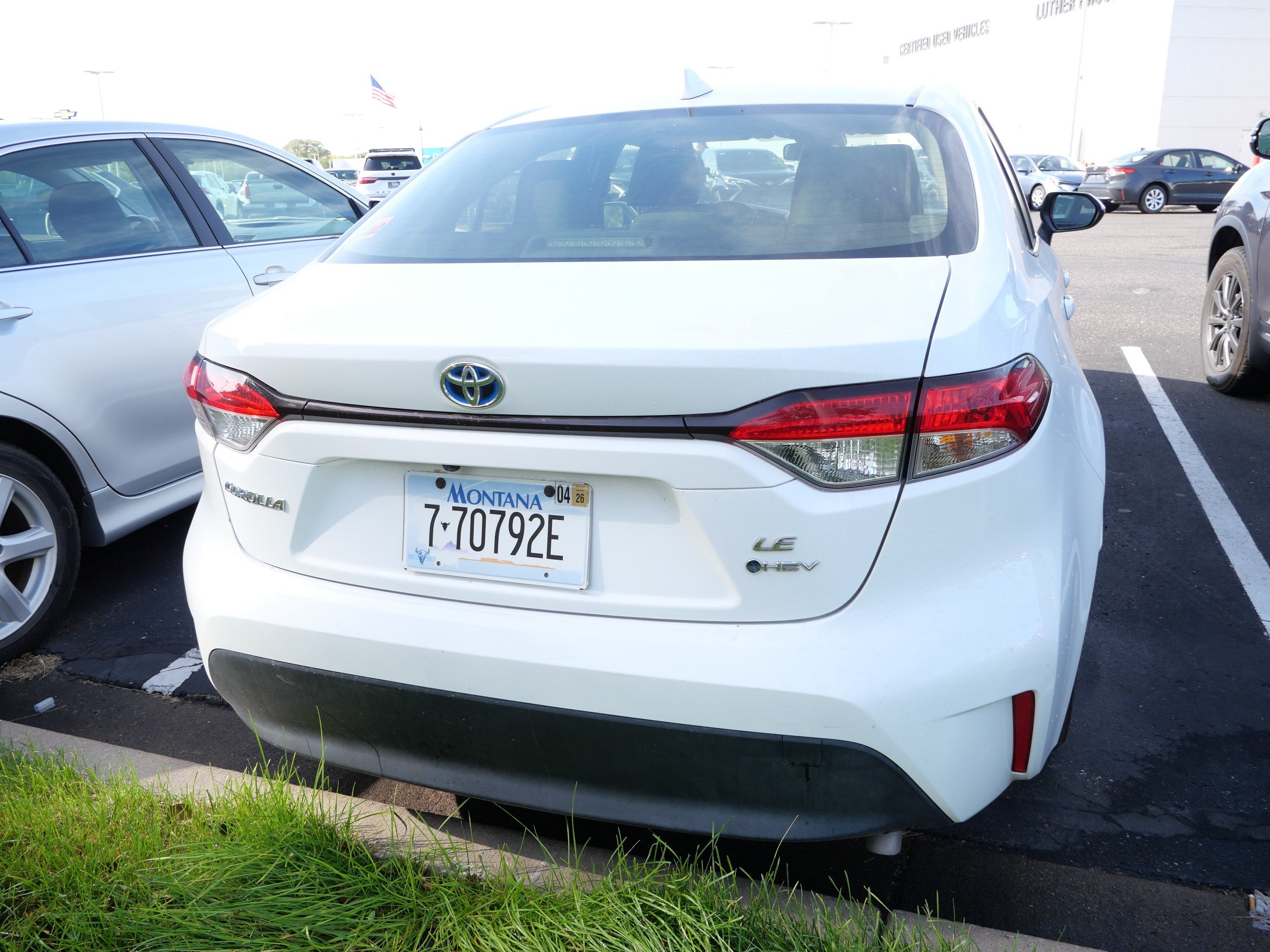 Used 2025 Toyota Corolla LE FWD image 6