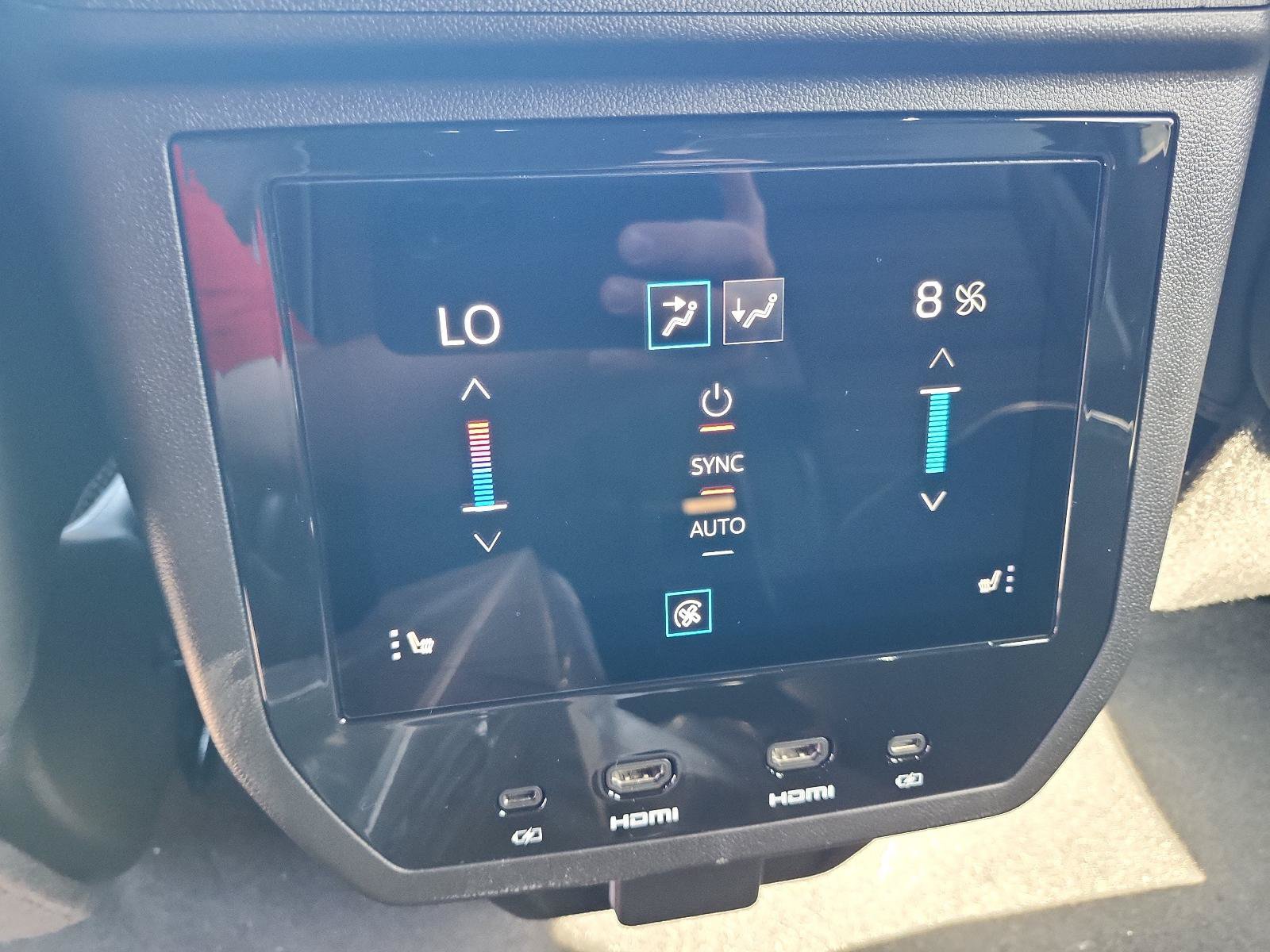 New 2026 GMC Yukon XL Denali Ultimate AWD/4WD image 12
