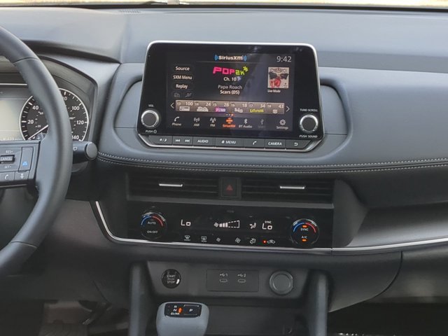 Certified 2026 Nissan Rogue SV FWD image 18