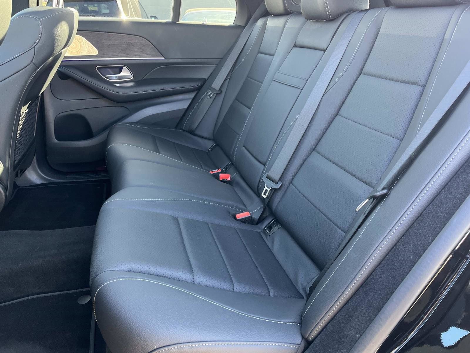 Used 2025 Mercedes-Benz GLE 350 4MATIC image 16