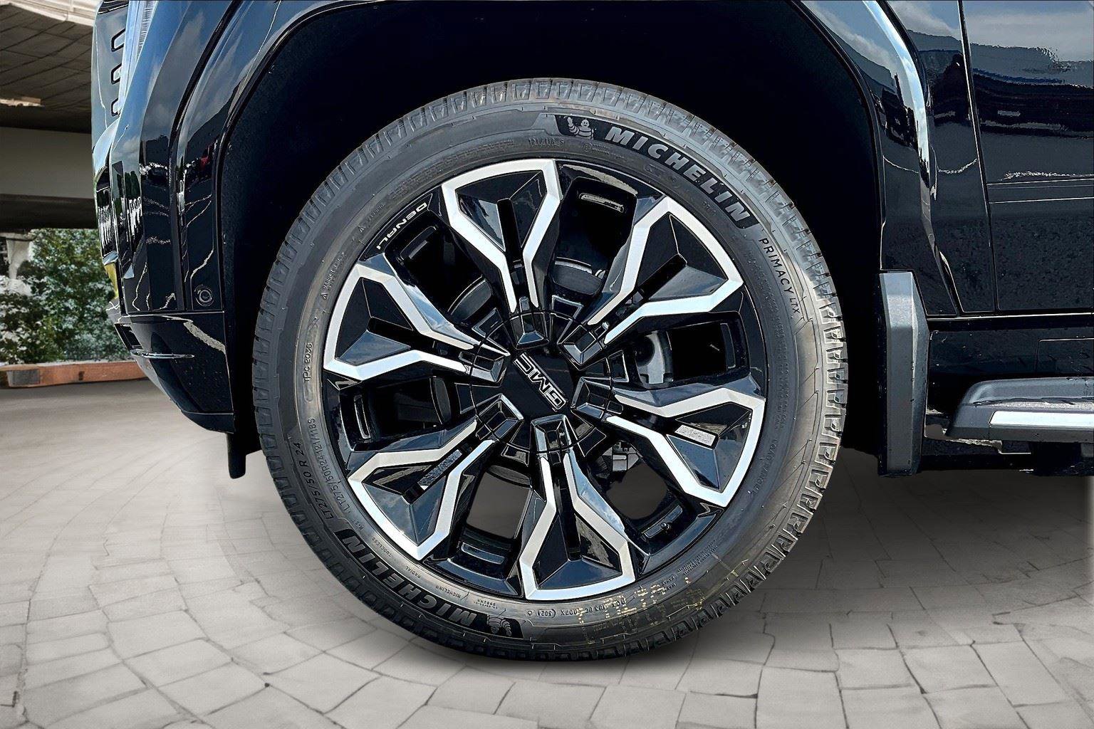 New 2025 GMC Sierra EV Denali image 12