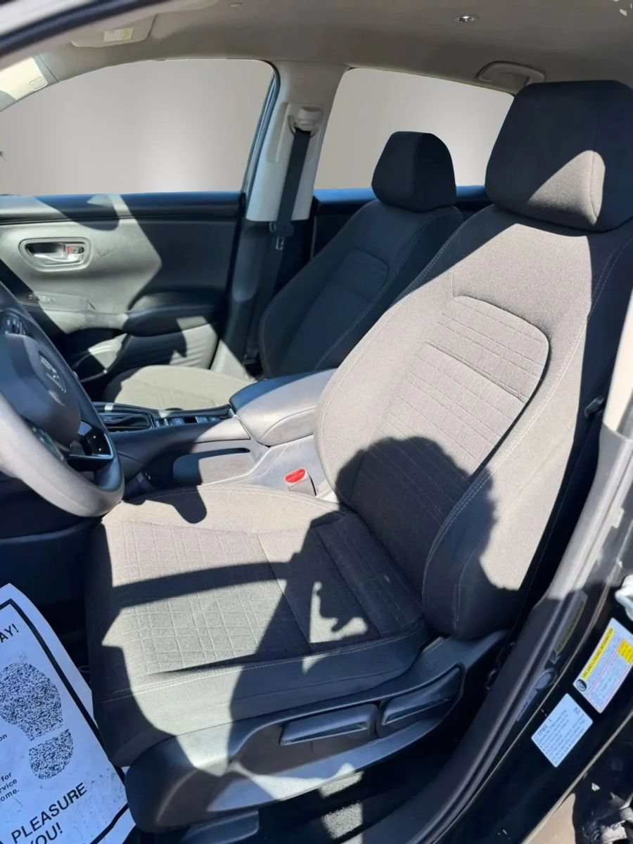 Used 2024 Honda HR-V LX image 11