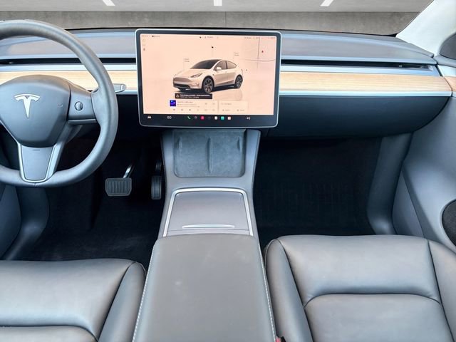 Used 2024 Tesla Model Y Long Range image 3