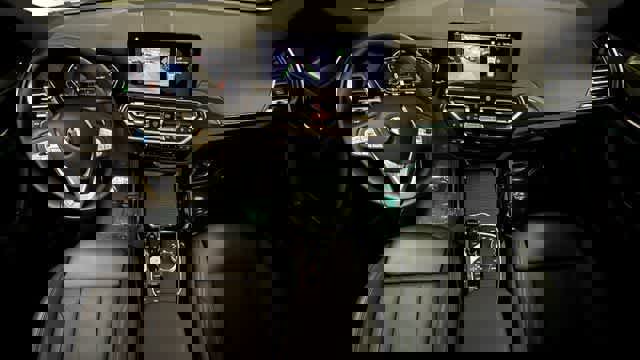 Used 2023 BMW X3 xDrive30i w/ Premium Package image 5