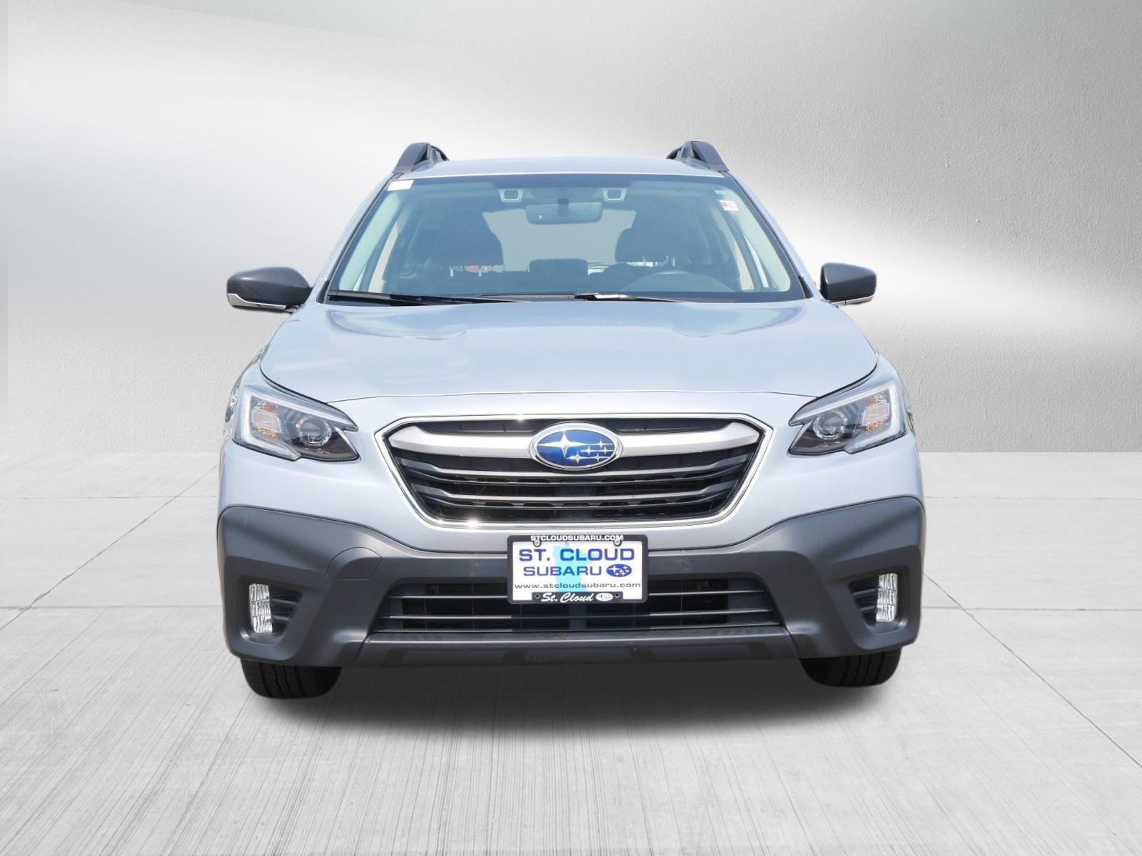Used 2022 Subaru Outback AWD/4WD image 2
