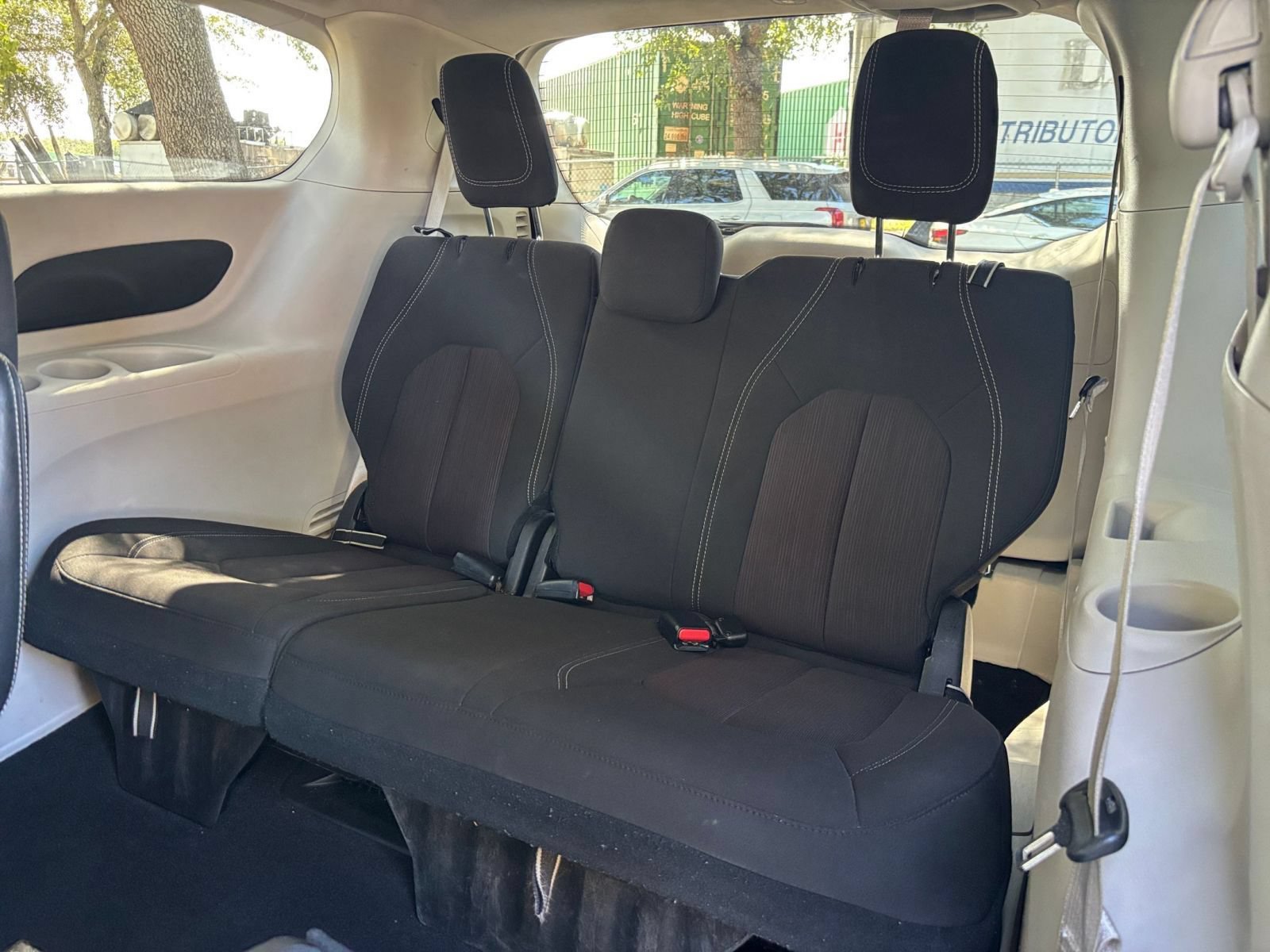 Used 2024 Chrysler Voyager LX FWD image 30
