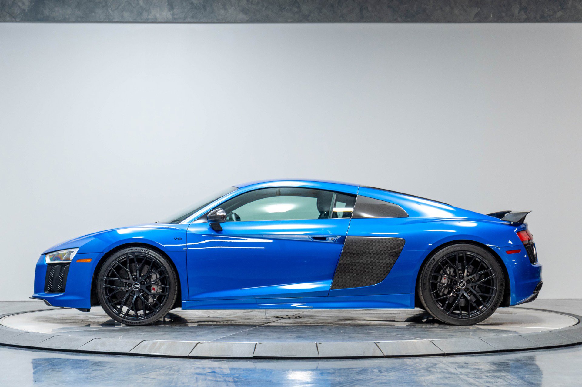 Used 2017 Audi R8 V10 plus AWD/4WD image 28