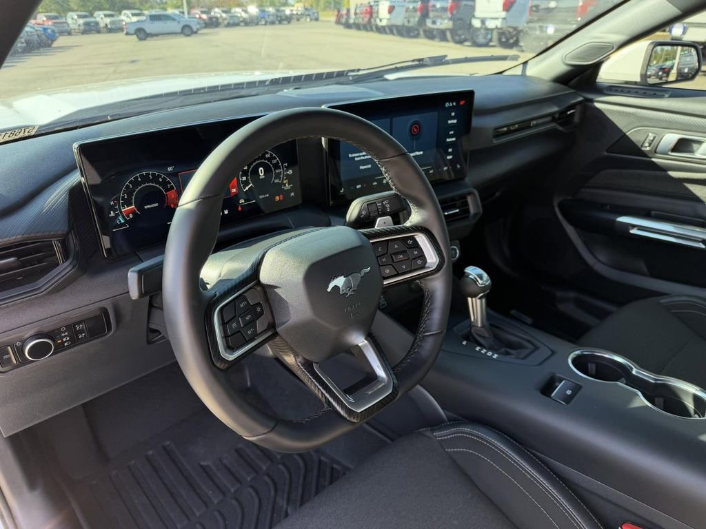 Used 2025 Ford Mustang GT image 13
