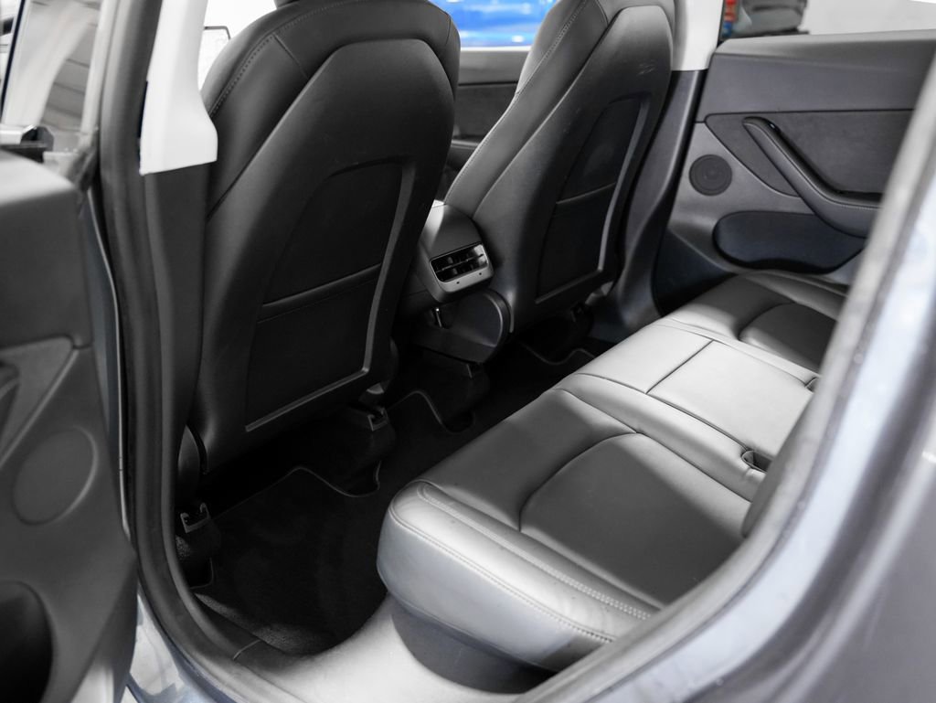 Used 2020 Tesla Model Y Long Range image 26
