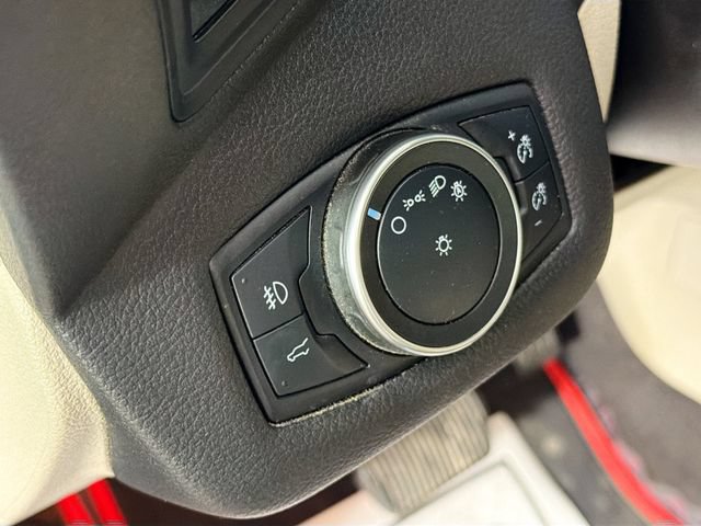 Used 2019 Ford Escape SEL AWD/4WD image 10
